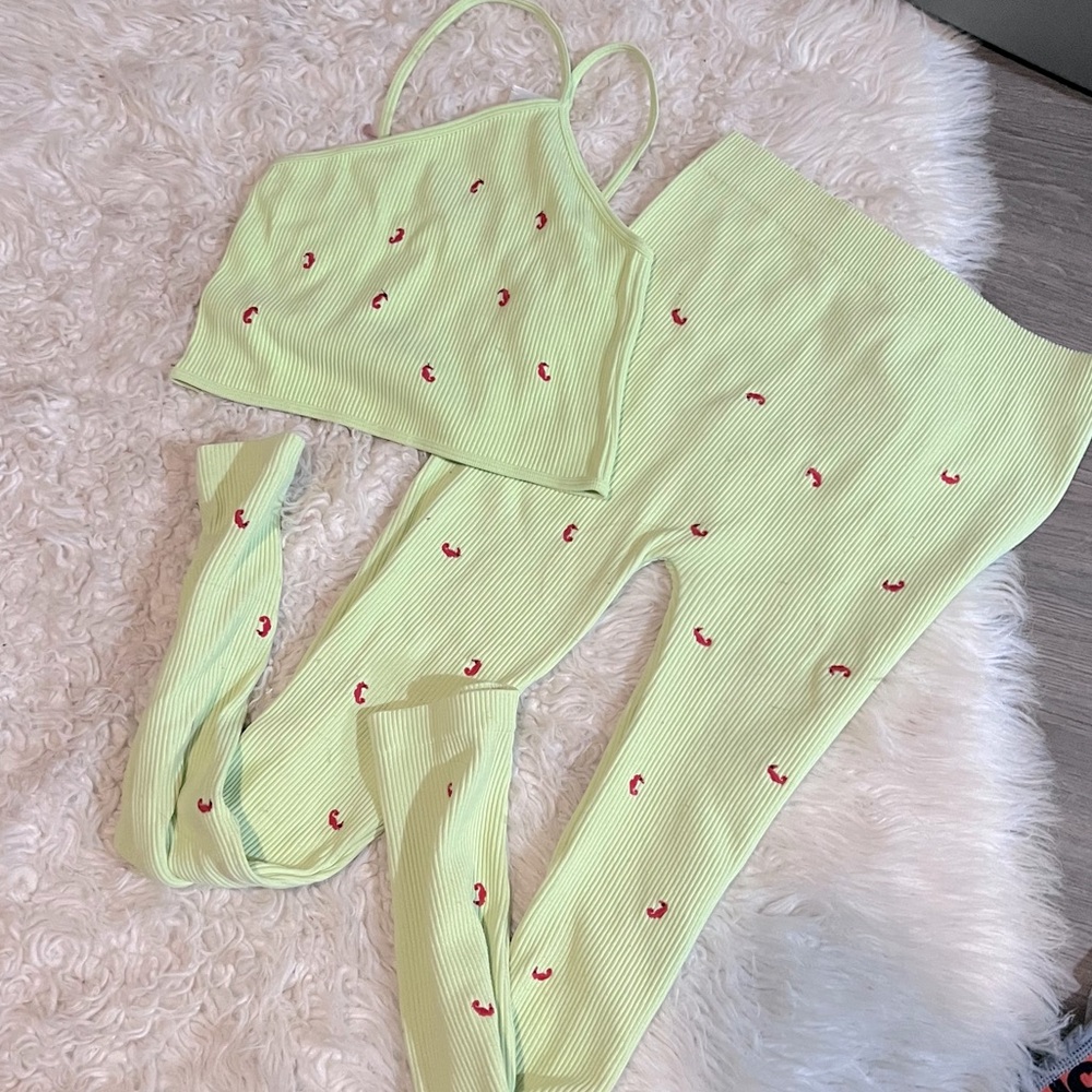 Zara | Seamless Embroidered Lime Green Ribbed Set